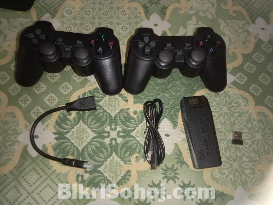 Retro game console. 20000 game. 2.4g wireless console.